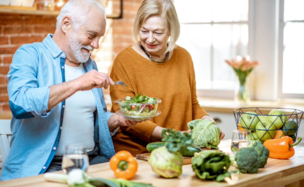 Foods That Fight Inflammation in Seniors: The Anti-Inflammatory Diet Guide