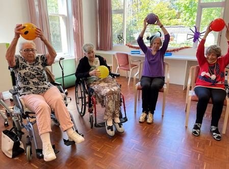 exercise for seniors in wheelchairs